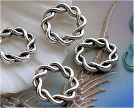 set/4 Pendant or Connector: Twisted Ring Celtic - 15 mm - Antique Silver Tone