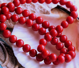 set/10 beads: Coral - Round - 4 or 5 mm - Red