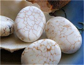 1 large bead: Magnesite - 29 mm - White Turquoise look