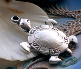 Large Pendant: Turtle - 48 mm - Antique Silver Tone