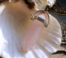 1 Pendle-Pendant: Hexagonal Rose Quartz - approx 40 mm long