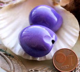 set/3 Very Large Beads: Lumban Seed - Heart - 25 mm - Purple