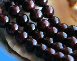 set/6 beads: Red Garnet - Round - 8 mm - dark Burgundy Red