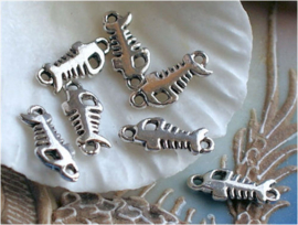 set/8 Charms/Connectors: Fishbone - 15 mm - Antique Silver Tone