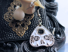 Mix+Match C&G Earring: Ouija Board Planchette - Black or White