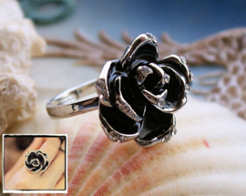 Ring: Rose - Size: adjustable > 17 mm - Antique Silver Tone/Black