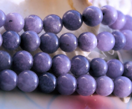 set/* beads: Lovely Lavender Quartz - Round - 4 mm of 6 mm of 8 mm - Lilac-Purple