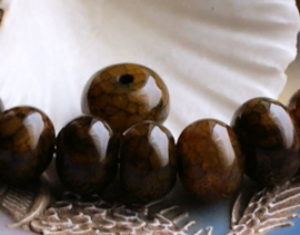 set/2 beads: Dragon Veins Agate - Oblate Round - 14 mm - Olive Brown/Green