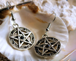 Paar Oorbellen: Pentagram met Zwarte Kristalletjes - Antiek Zilver kleur