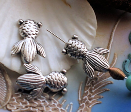 set/2 Large Beads: Goldfish/Koi Carp- 23x16 mm - Antique Silver Tone Metal