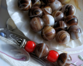 set/5 Antique TRADE BEADS Africa Bohemia - 8 mm - Brown White