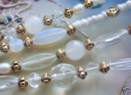 set/10 Beads: CZECH GLASS - Oval - 15 mm - White Opal