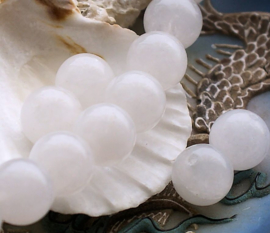 set/5 beads: Snow JADE - Round - 12 mm - Snow White