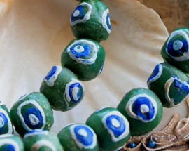 set/4 Krobo TRADE BEADS - Handelskralen uit Ghana - Glas - ca 11 mm - Groen Kobalt-Blauw Wit