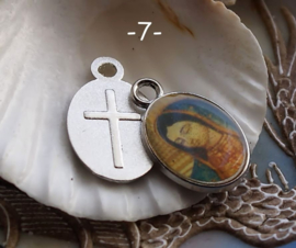 1 Hanger: Icoon - Maria Jezus Religieus - 25 mm - Antiek Zilver Kleur - Opties 1-10