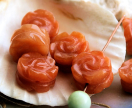 1 Beautiful ROSE shaped bead: natural Red Aventurine - 14 mm