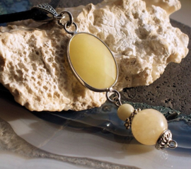 C&G Suede Cord Necklace: Yellow Jade