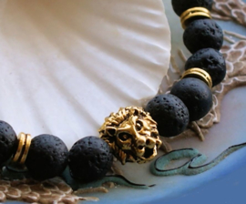 Beautiful Unisex Bracelet: Lion with Black Lava Rock