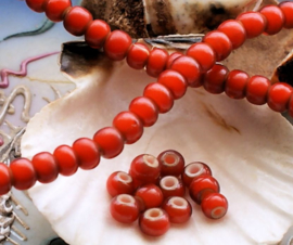 set/20 ANTIEKE TRADE BEADS Handelskralen: Afrika Europa - White Heart - ca 6 mm - Rood-Oranje