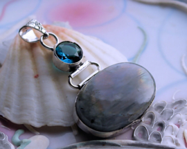 Pendant: Rainbow Labradorite and Topaz Quartz - SP  - 53 mm