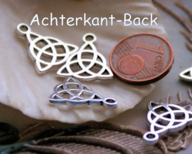 set/5 Bedels: TRIQUETRA Wicca Celtic Godin - 17x15 mm - Antiek Zilver Kleur