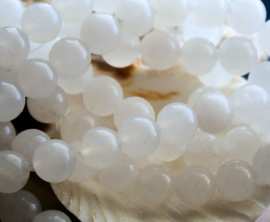 set/6 beads: Snow JADE - Round - 8 mm - Snow White