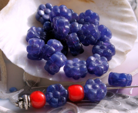 set/5 Old Bohemian Beads - Flower - Glass - 8x4 mm