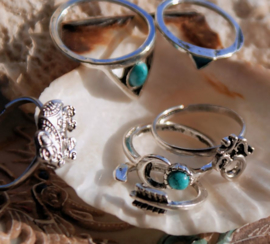 set/7 Rings and Knuckle Rings - Antique Silver & Turquoise colour