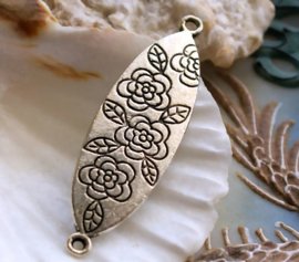1 Pendant/Connector: Roses Flowers - 43 mm - Antique Silver Tone metal
