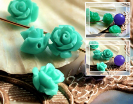 set/5 beads: Acrylic - Rose - 10 mm - Turquoise or Jade Green Colour