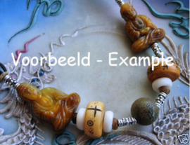 Prayerbeads: Sandelwood - Buddha and/or Kwan Yin - 12 mm