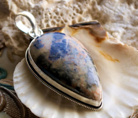 Lovely Pendant: Sodalite - SP - 56 mm - Blue Gray Cream