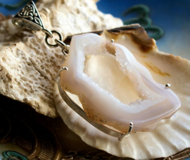 Pendant: Agate Geode Druze - SP - 64-66 mm - Opal Gray