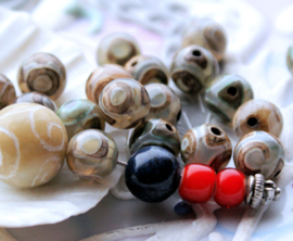 set/4 kralen:  echt Agaat - Eye Beads - Rond  - 8,2 mm - Celadon-Groen met Off-White