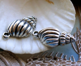 1 Charm: Shell Conch - 25 mm - Antique Silver Tone