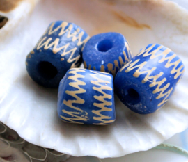 1 Krobo TRADE BEAD uit Ghana - Glas - ca 11x12 mm - 4 kleuren