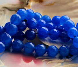 set/5 beads: Candy JADE - Round FACETED - 8,5 mm - Sapphire Blue
