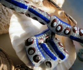 set/2 Grote Krobo TRADE BEADS - Handelskralen uit Ghana - Glas - ca 18-20 mm - Kobalt-Blauw Bruin Wit