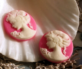 1 Cabochon: Romantic Cameo - 17,5 mm - Pink White