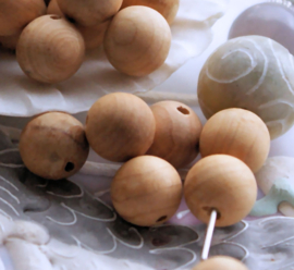 set/15 beads: Fruitwood - Round - 8,2 mm - Natural colour