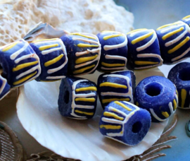 set/3 Grote Krobo TRADE BEADS - Handelskralen uit Ghana - Glas - ca 13x11 mm - Kobalt-Blauw Geel Wit