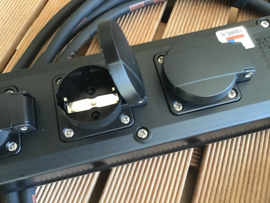 VD stroomblok met 3x Mennekes stekkerdoos 240V AC IP54