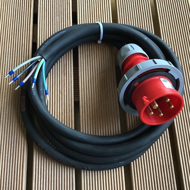CEE 16A aansluitkabel 3 meter 5-polig 380V - 400V IP67