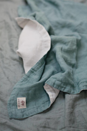 La Petite Alice - Handmade Linen Snuggle Blanket Mint/Ivory