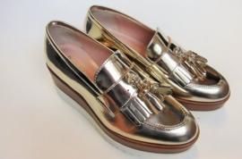 Goud pennyloafer plateau