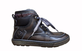 bruin gepoetst veter boot