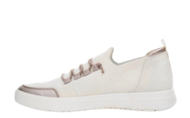 Stretch sneaker