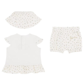 3 delig babysetje