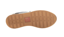 Easy to go sneaker