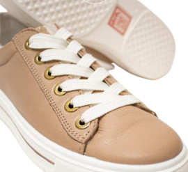 Zand leren sneaker